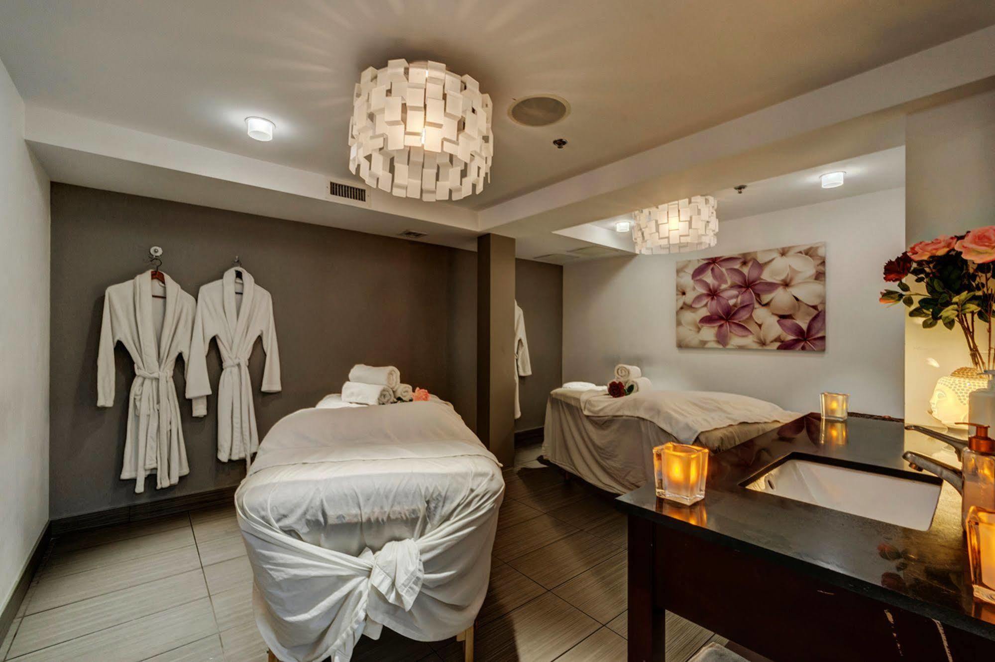 Aloft Hotel Calgary University Zewnętrze zdjęcie